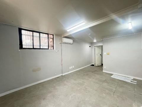 RICH 무권리 .최강가성비 .조기거래예상 . 1층 소형 상가 사무실