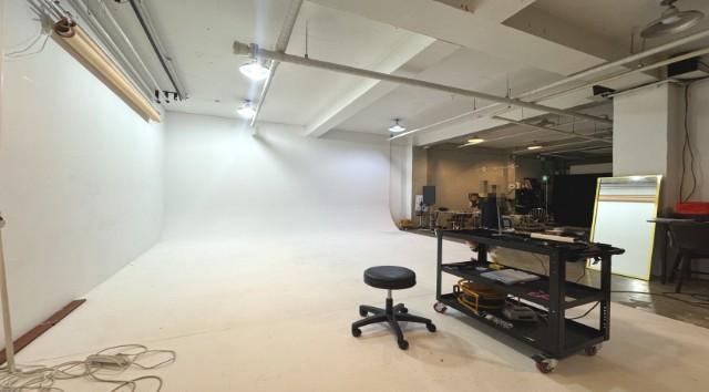 선정릉역 도보3분이내 위치한 가성비 좋은 지하 스튜디오 매물!!