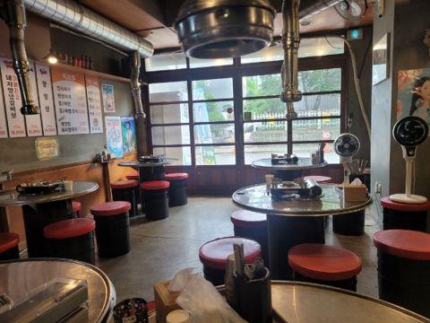 시설집기 포함, 인테리어 완비된 구의동 고깃집