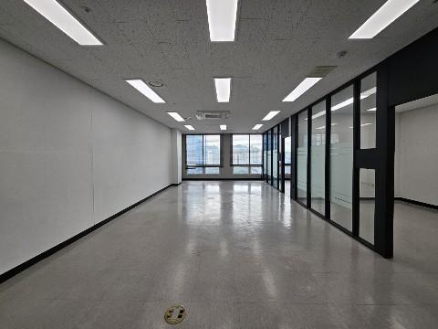 실30평 룸2개 탕비실 인테리어 깔끔, 가성비 좋은 사무실 임대