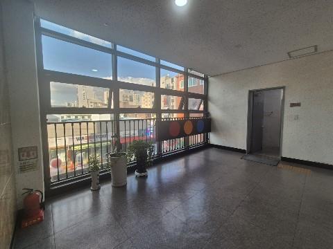 동부시장 시설 깔끔 2층 사무실 상가 엘베0 주차0