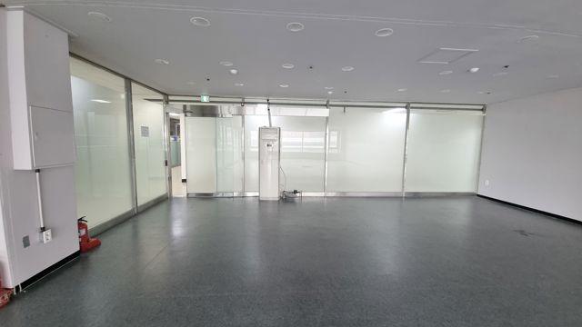 상봉망우역세권 대로변 지하주차장 30p 노출잘되는 사무실