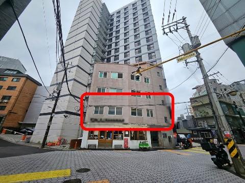 RICH 무권리. 신촌기차역 인근. 접근성 좋은 2층. 가성비 매물