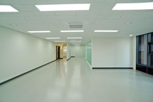 인기좋은코너 유리룸3개, 빠른입주