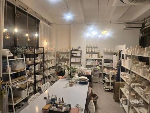 용인 남향코너 통창 예쁜건물(도자기공방운영중)