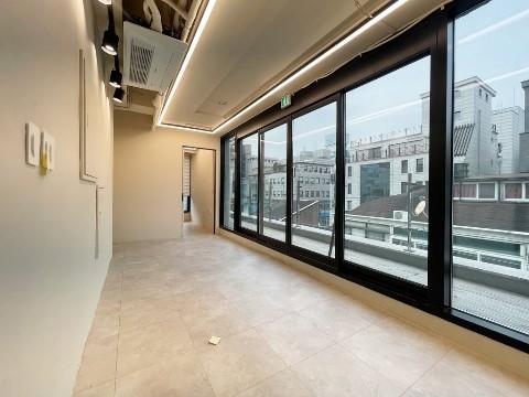 언주역 인근 초역세권 룸3개 및 발코니있는 사무실