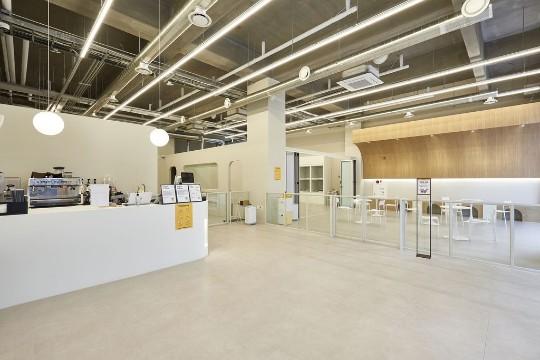 성수동 펫카페·유치원·호텔·미용매장 매각