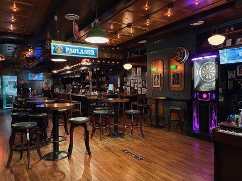 성산동 양도 양수 가능, 다양한 수요가 있는 1층 맥주, 호프집