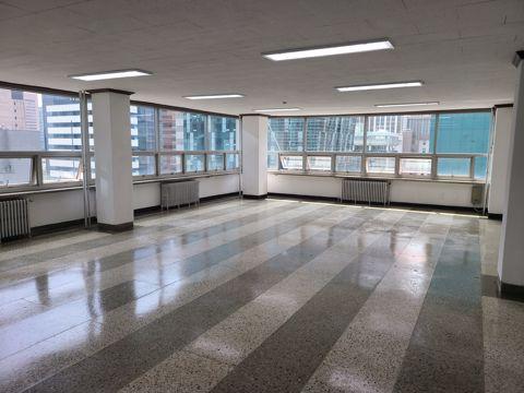 시청역 4번 출구 2분 거리의 교통이 편리한 사무실