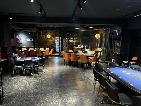 잠실새내역에서 최고시설, 최고입지의 보드카페입니다!