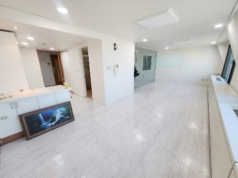 ★12평 넓은 분리형 사무실