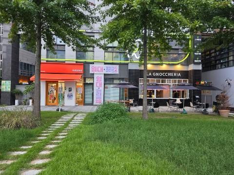 마지막 무권리 마곡역 바로 뷰 좋은 공원라인 1층상가