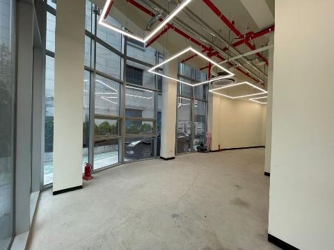 임대료 대폭인하 합니다.. 대로변 무권리 신축 종로구 이화동 1층 상가