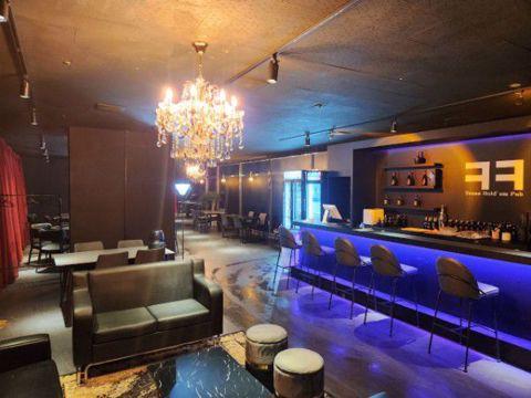 단골 고객 확보, 시설 집기 완비된 길동 홀덤펍