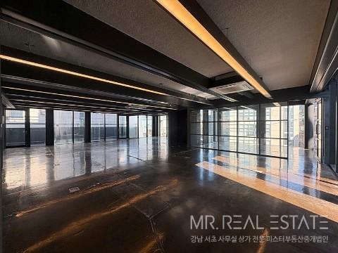 신사동 도산대로이면 무료2대 내외관세련된 건물