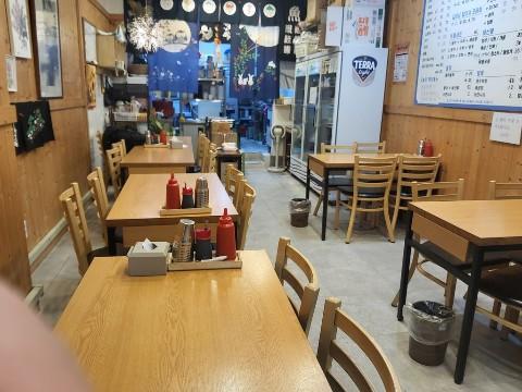 버스정류장앞횟집