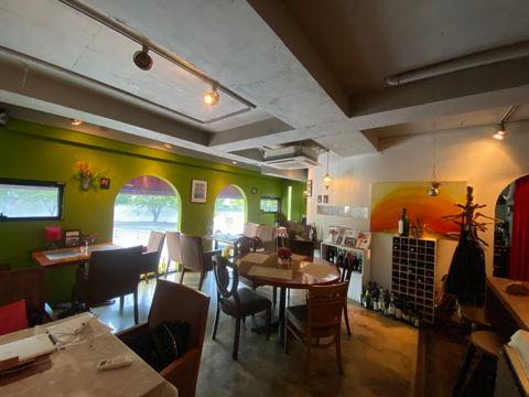 DMC역 역세권, 시설 완비된 상암동 2층 와인바