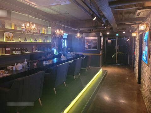 발산역 역세권, 깔끔한 인테리어 완비된 마곡동 BAR