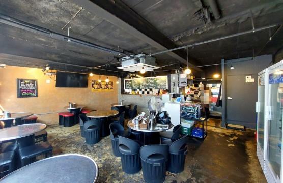 청담사거리 1층 포차