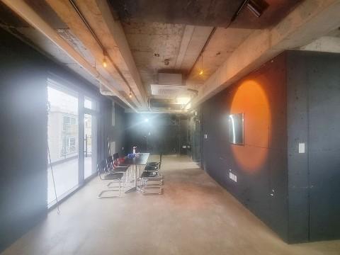 홍대 유동많은 망리단길 퀄리티좋은 테라스 상가사무실!!