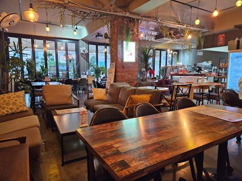 창동 주거지역 위치, 깔끔한 인테리어, 테라스 완비된 호프집