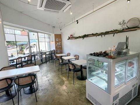 공원, 학교, 아파트 단지 등 유동인구 많은 카페