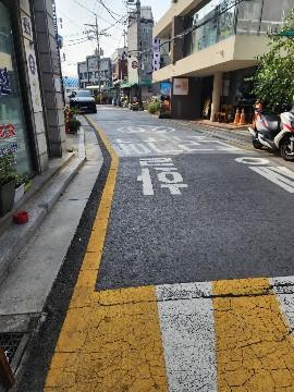 해방촌 성당인근 공영주차장 앞 1층 상가