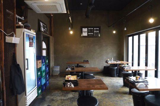 홍대입구역 도보 4분 역세권 메인거리 한식점